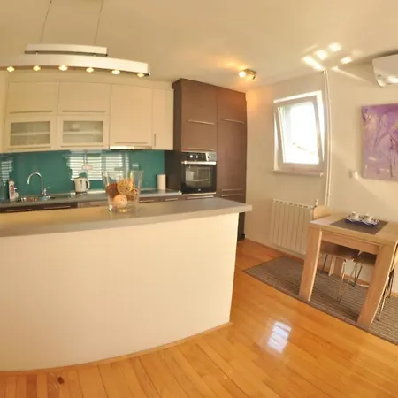 Appartamento New Bright Modern Apt Close To City Center *